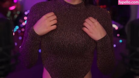 HeyHelen ASMR kunst erotische foto