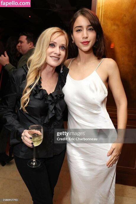 Caylee Cowan hübsche xxx archiv