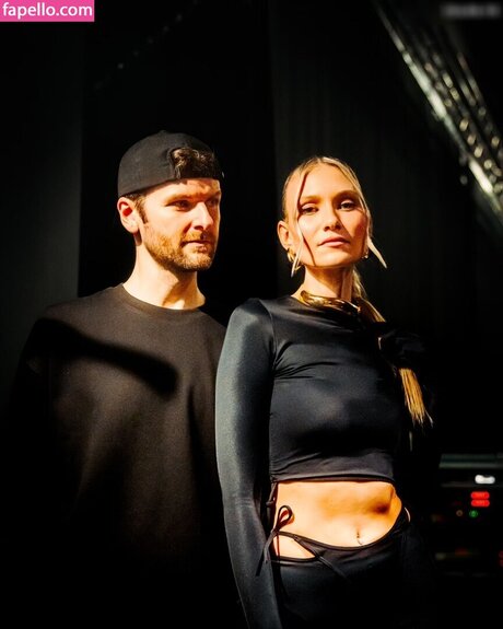 Carolin Niemczyk hd erotische fotos