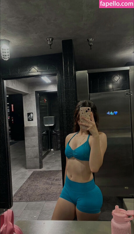 bbyflxr pornostar nacktheit bild