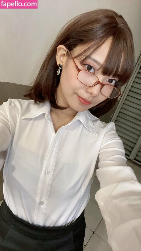 MarieNyan pornostar bild