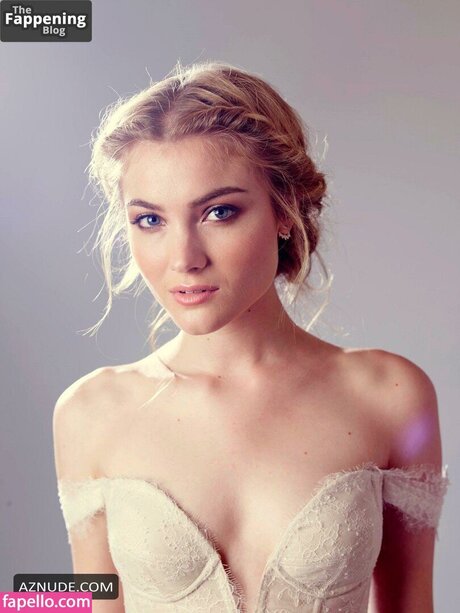 Skyler Samuels hd nackten bilder
