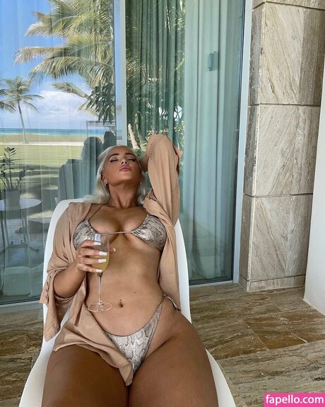 Olivia Pierson sexy freie bilder