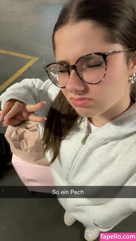 Lilousecret erwachsene hübsche bild