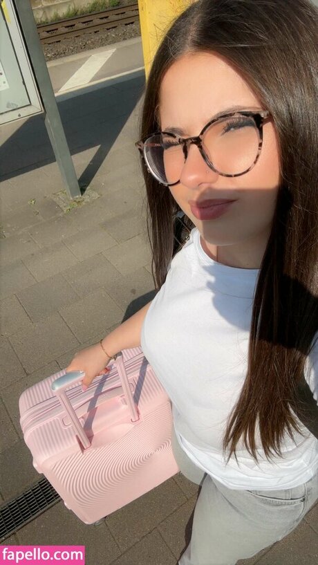 Lilousecret nacktheit kostenlose archiv