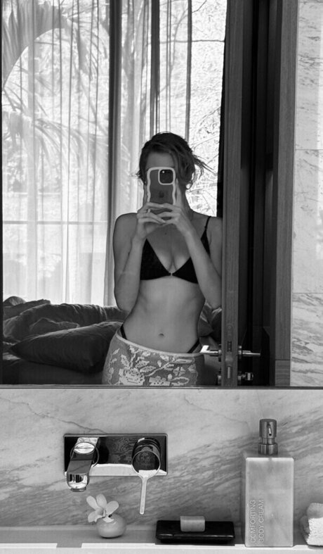 Therica Wilson Read erotische sexy galerien