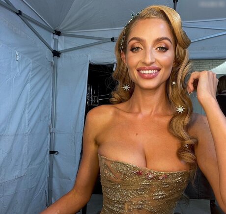 Therica Wilson Read erwachsene freie bild