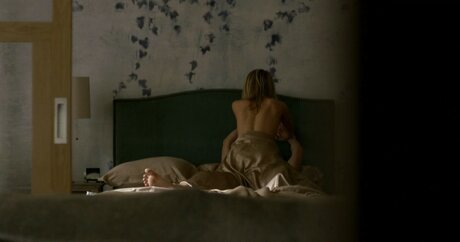 Rachael Taylor kunst beste bilder