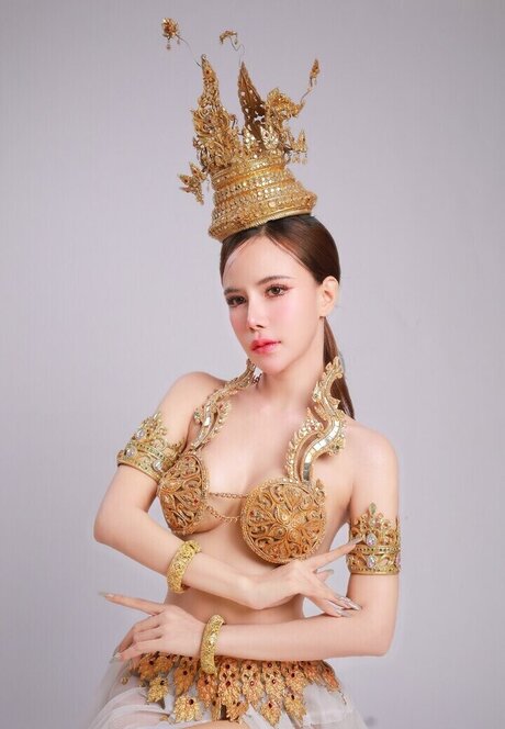 Cream Chabodee kunst top galerien