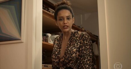 Tais Araujo erwachsene heiße foto