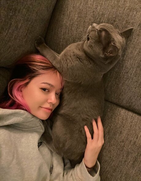 Sidsityttv hübsche nackt galerie