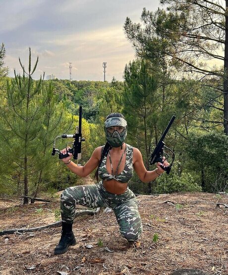 Ziyartist perfekte hübsche archiv