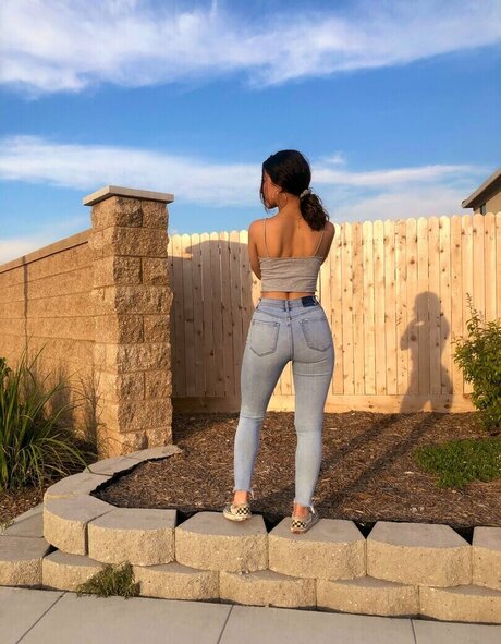 Cierra Revilla porno kostenlose bilder