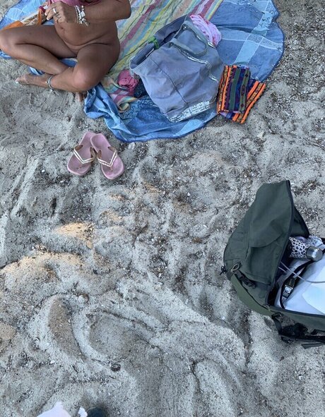 creepshot schauspielerin nackte foto