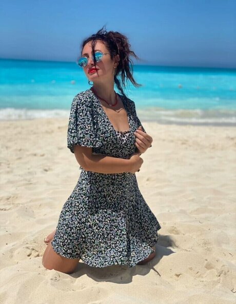 Menna Tayseer sexy hübsche fotos