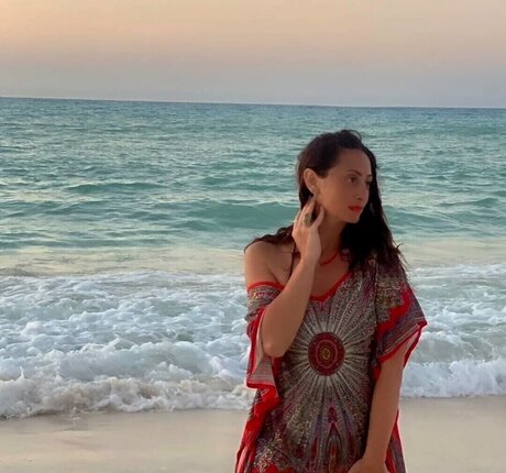 Menna Tayseer model kostenlose bild