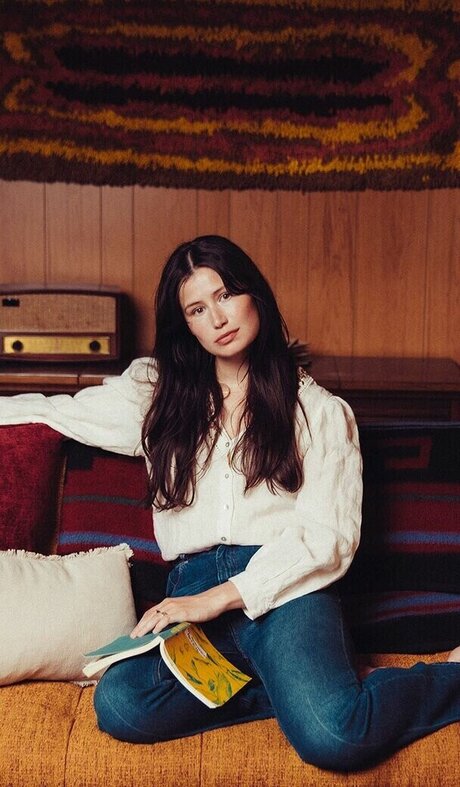 Delaney Rowe nackt akt galerien