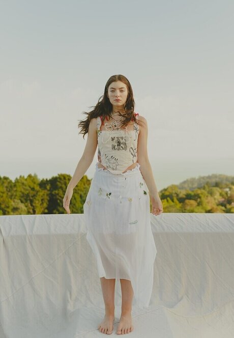 Ana Lorde model nackte fotos