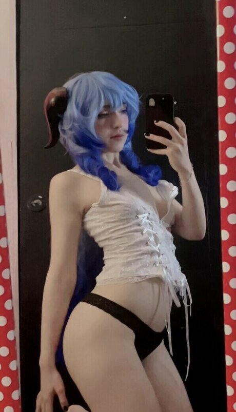 crybaby t nackt kunst fotos