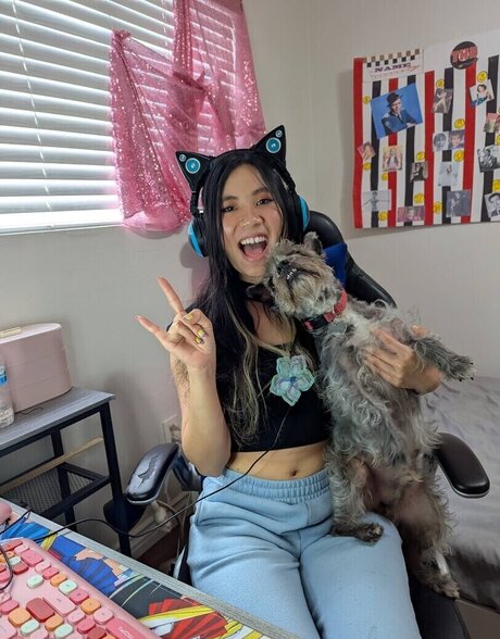 Bessy Q sexy xxx foto