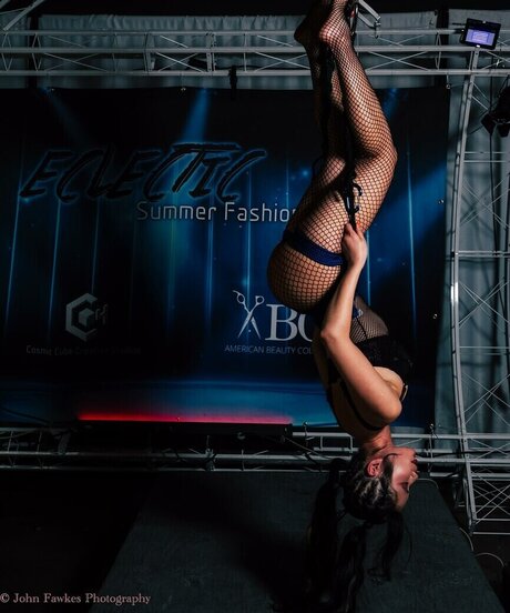 Bessy Q nackt freie galerien