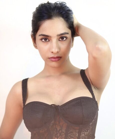 Aurora Sinclair kostenlose nackte fotos