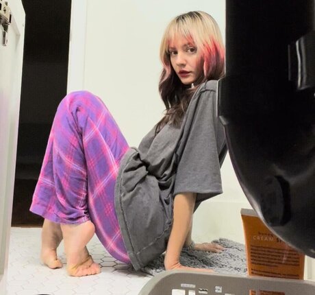 Dora Jar erotische nackt archiv