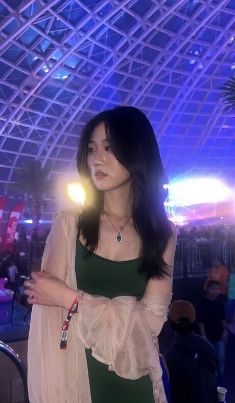 Lo3tus pornostar xxx foto