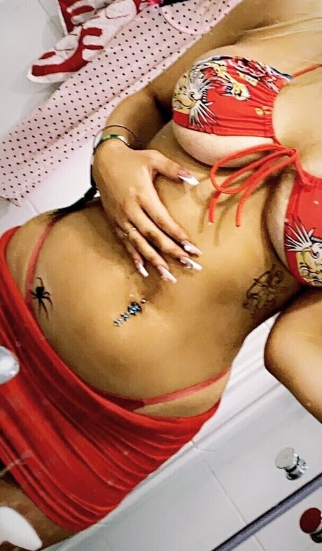 Nelli Virtanen freie nacktheit galerie