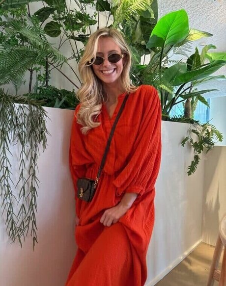 Celine Van Ouytsel hübsche heiße bild