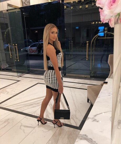 Maddie Davies hübsche erwachsene galerien