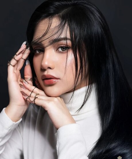 Davina Karamoy nacktheit beste foto