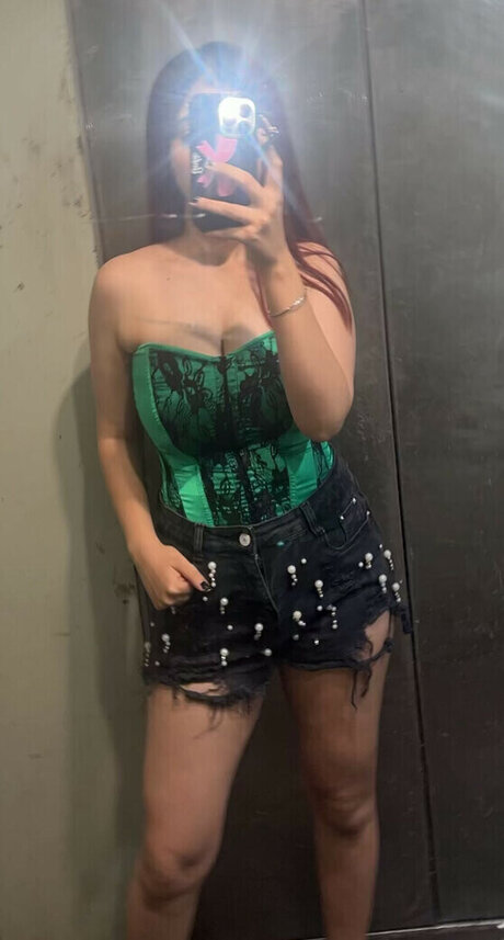 Riya Pandey schöne nette bilder