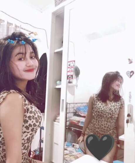 Riska Saputri freie schöne galerie