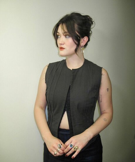 Isa Briones kunst pornographische bilder