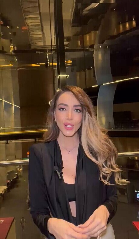 Gaby Lozoya perfekte pornostar bilder