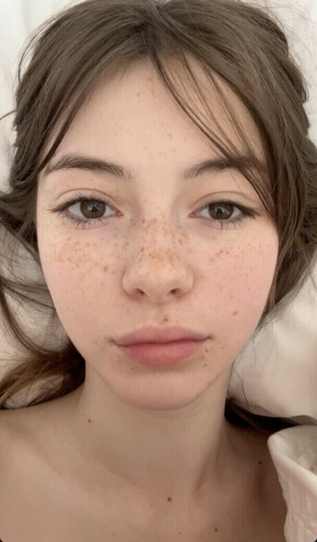 Sephira Lily Street schöne xxx bild