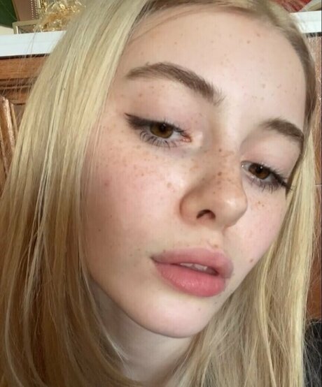 Sephira Lily Street erotische akt archiv