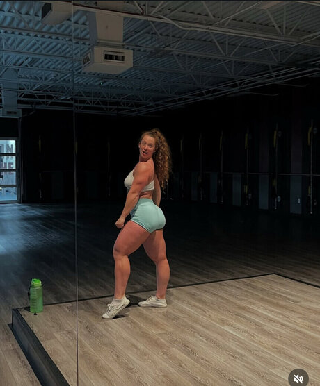 Mackenzie Suggs nacktheit akt foto