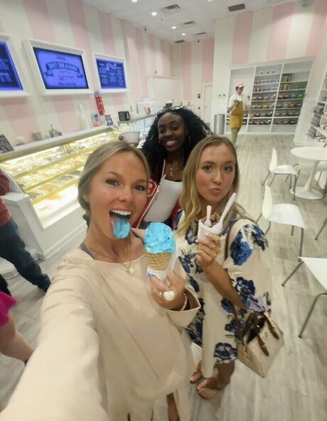 Chloe Rigdon kunst hd fotos