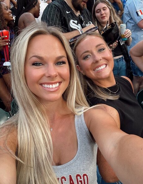 Chloe Rigdon exklusive galerie