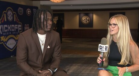 Chloe Rigdon model schöne galerien