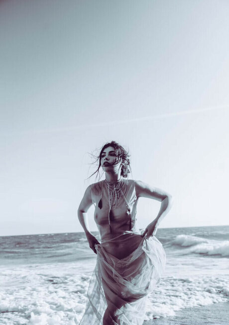 Maud Elena erotische xxx foto