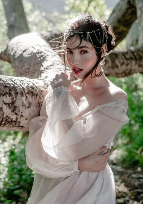 Maud Elena hd pornografische galerie