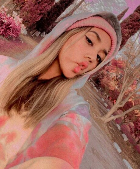 Saturnna Moon kunst exklusive bilder