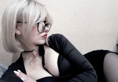 su ga r ik kunst nackt bild