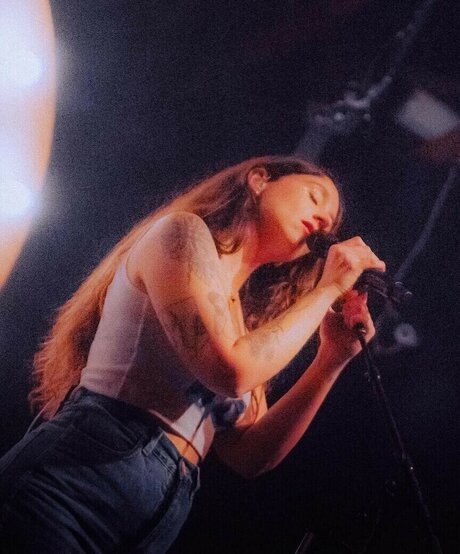 Katie Crutchfield kostenlose akt bilder