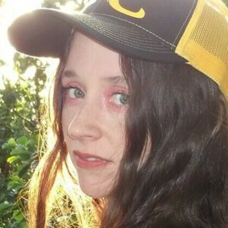 Katie Crutchfield nackt heiße foto