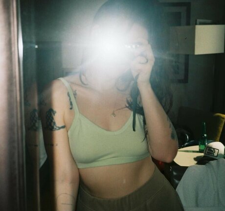 Katie Crutchfield kostenlose xxx foto