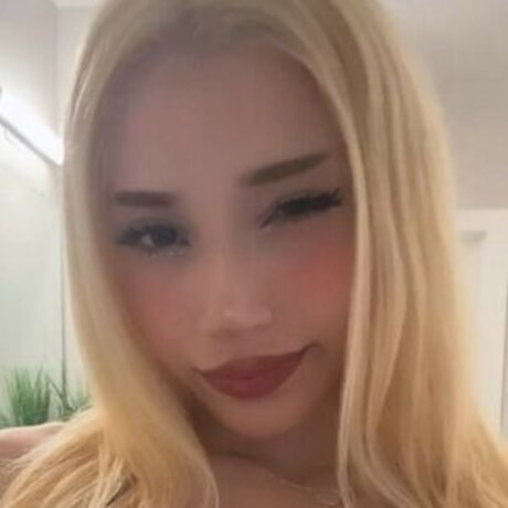 xoxo yura model heiße galerie